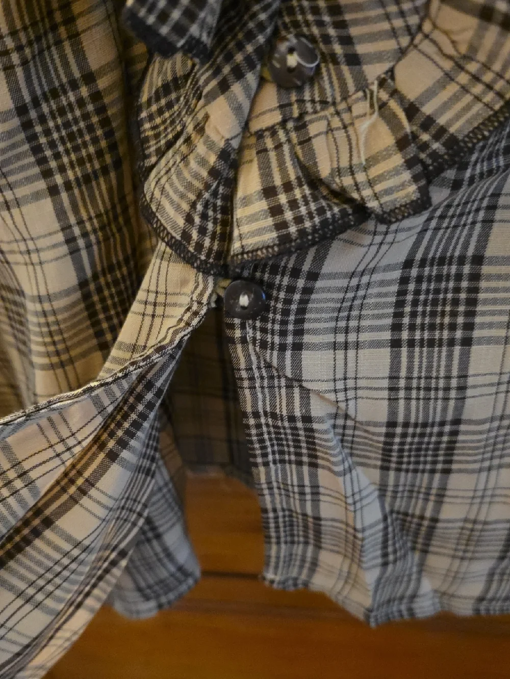 EASEL Ruffled Plaid V-Neck Top - Picture 5 of 7